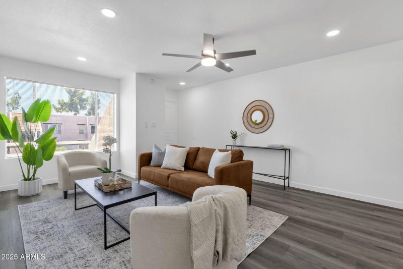7-web-or-mls-1927-e-hampton-ave-208