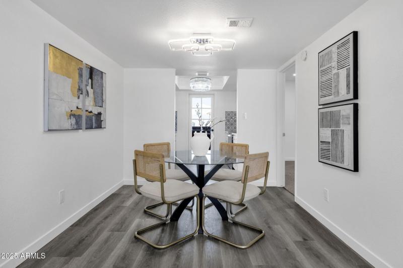 10-web-or-mls-1927-e-hampton-ave-208