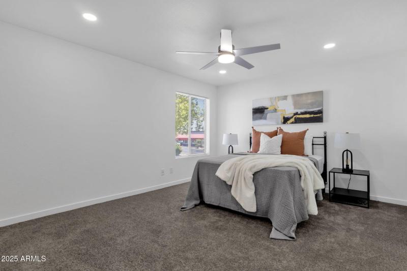 16-web-or-mls-1927-e-hampton-ave-208