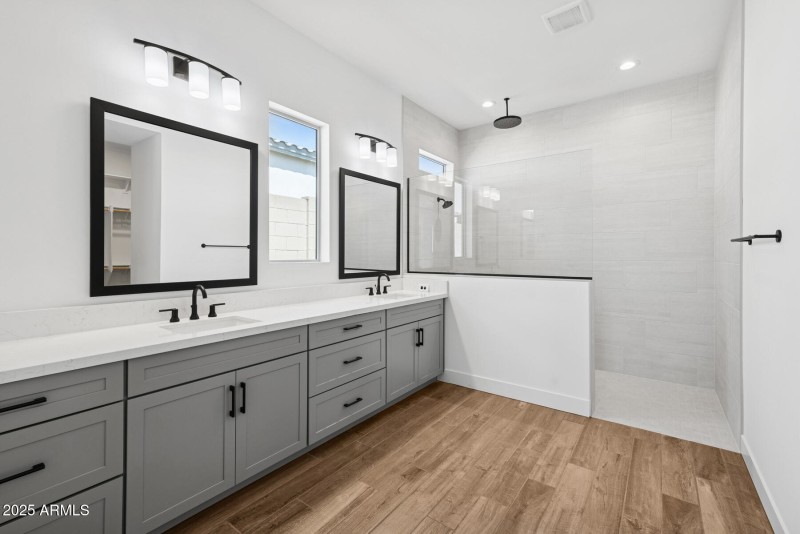 Homesite402-011