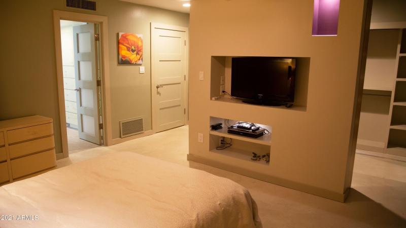 Downstairs Main Bedroom with Walk-in Clo