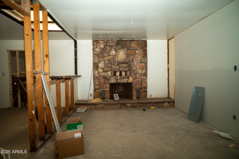Mayer AZ House-23