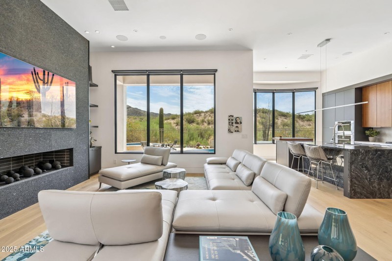 Relax w/ Majestic Mountain Views