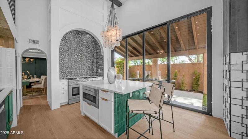 4434 E Camelback Rd Unit 128 kitchen4