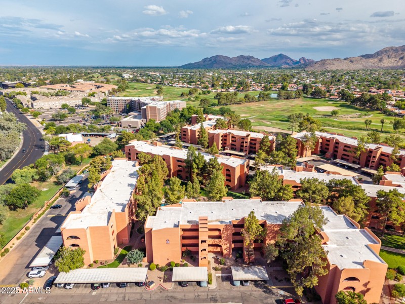 32 - Paradise Aerials