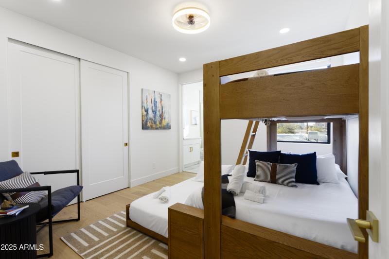 PropertyImageCo_7520EHIghlandAve_WEB_000