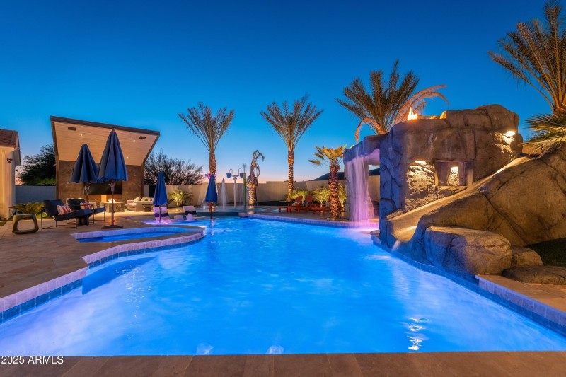 009_Twilight Pool