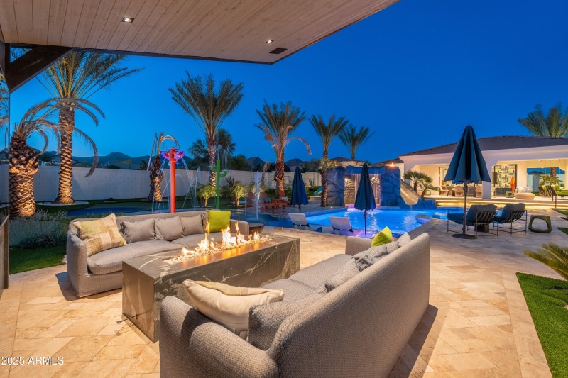 016_Twilight Fire Pit