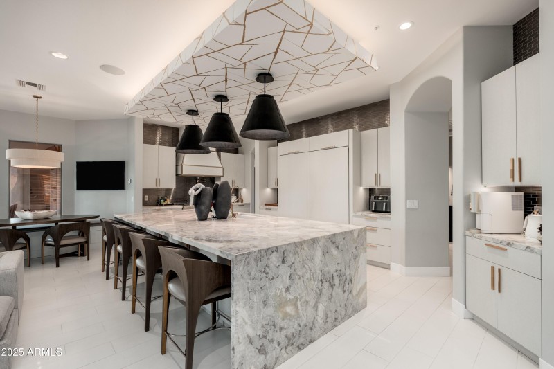 032_Kitchen