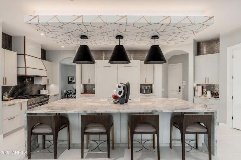 033_Kitchen Island