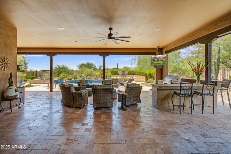 014_Covered Patio