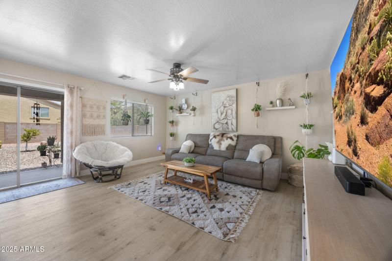 4-web-or-mls-43760-w-magnolia-rd