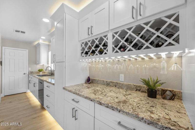 15-web-or-mls-43760-w-magnolia-rd