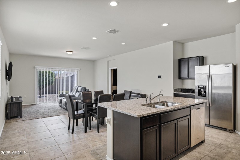 4801 E Living Stone Way-7