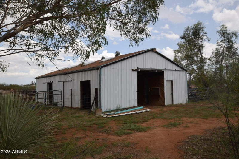 Barn