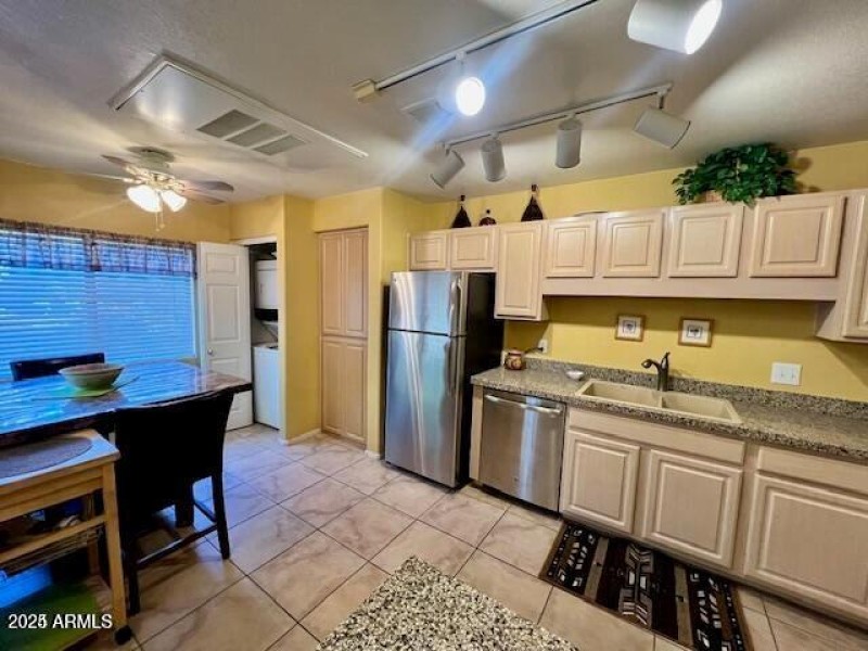 20241201234447836790000000-o