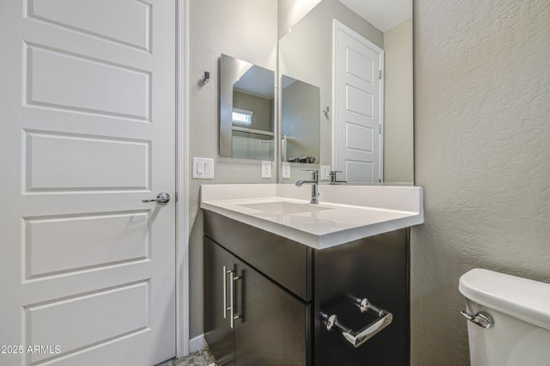 Bathroom 3-pic 3