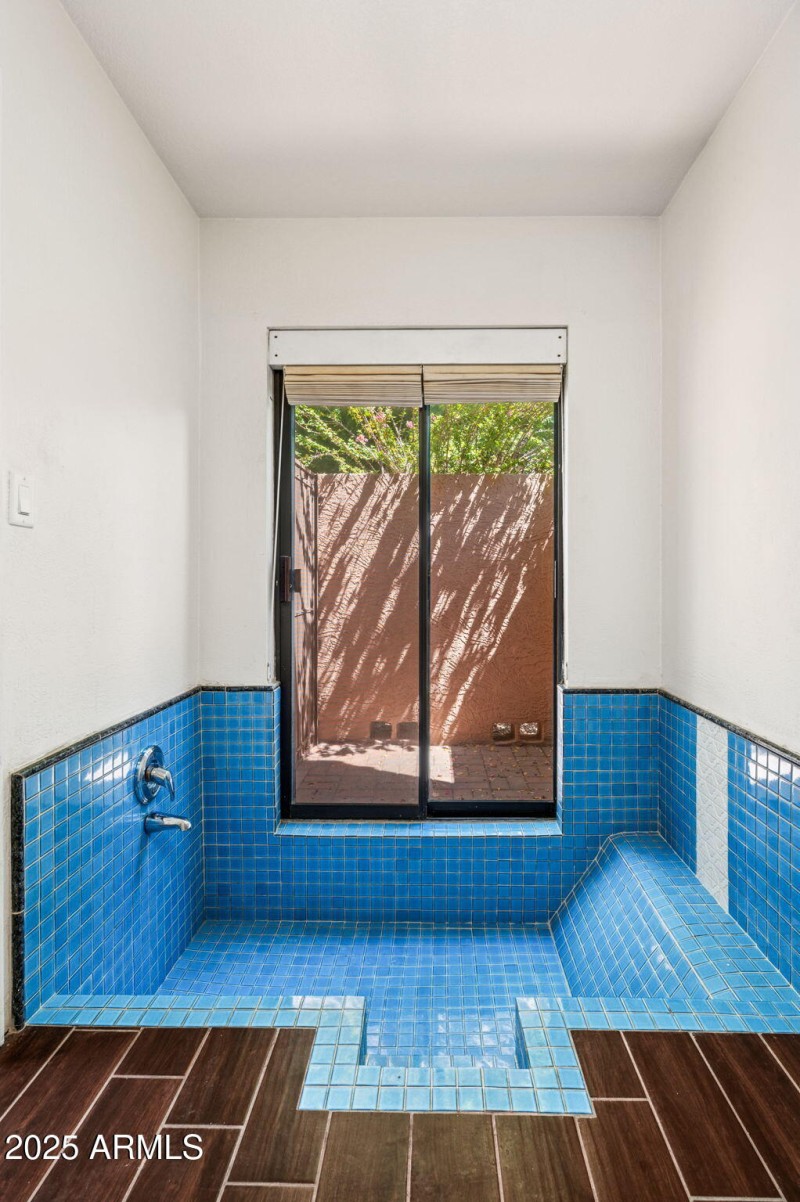 Roman Tub w/ Private Courtyard