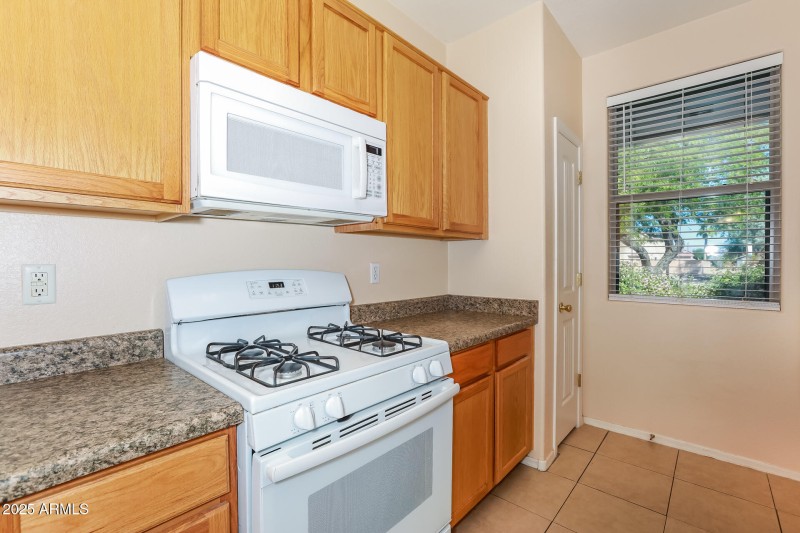 006-photo-kitchen-13214477