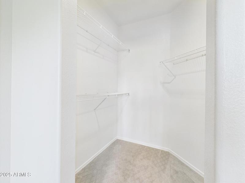 CAM02404G0-PR0127-STILL001