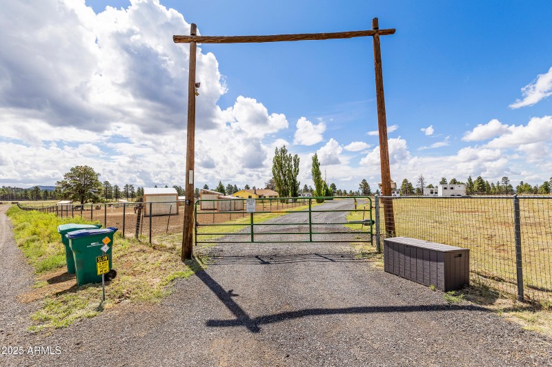 5850 E Girls Ranch Rd-15