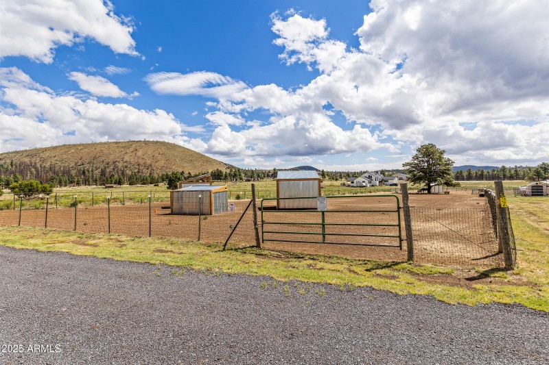 5850 E Girls Ranch Rd-46