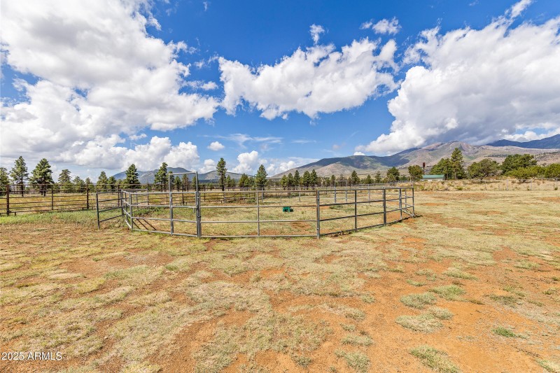5850 E Girls Ranch Rd-47