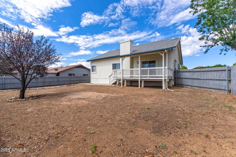 Manzanita Exterior - 09
