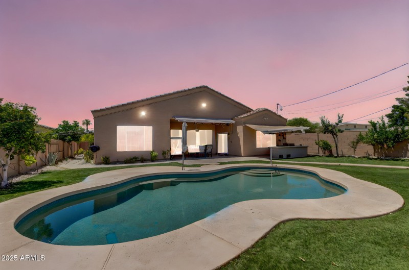 52-print-ext_-16 day to dusk