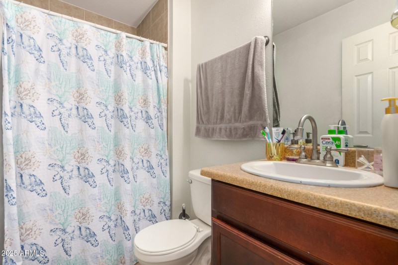 HALLBATH