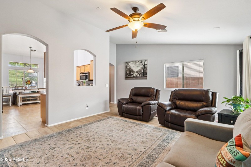 10-web-or-mls-W Zion Rd-S2207-010