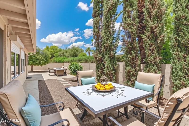 Outdoor Sitting area