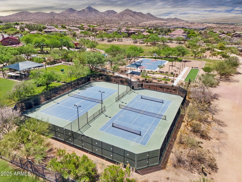Picleball & Tennis
