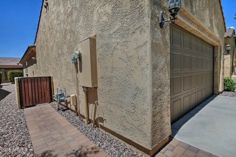 7465 W Noble Pr Wy Florence AZ-large-058