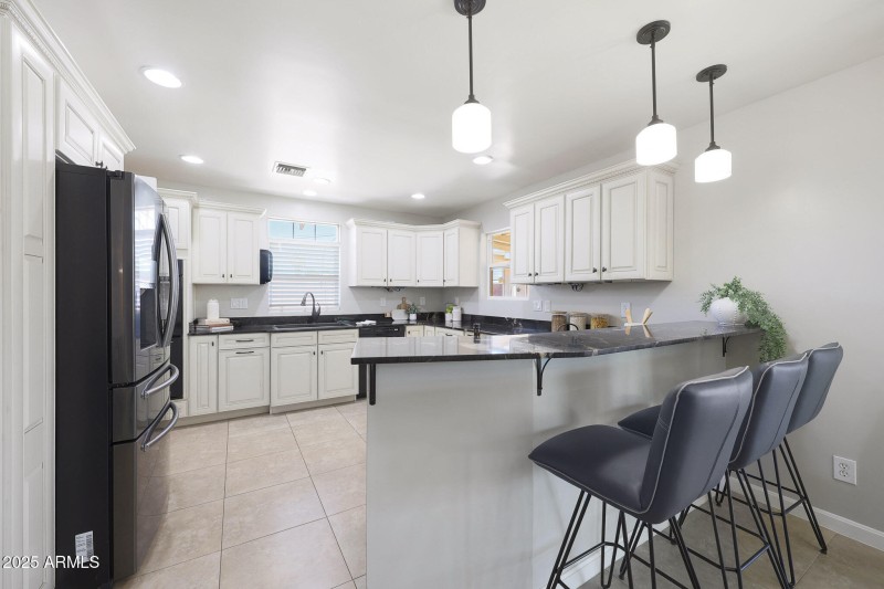 Beautifully Upgraded Kitchen