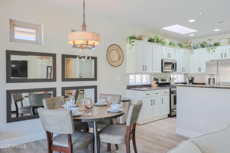 2462 W TURTLE HILL DR