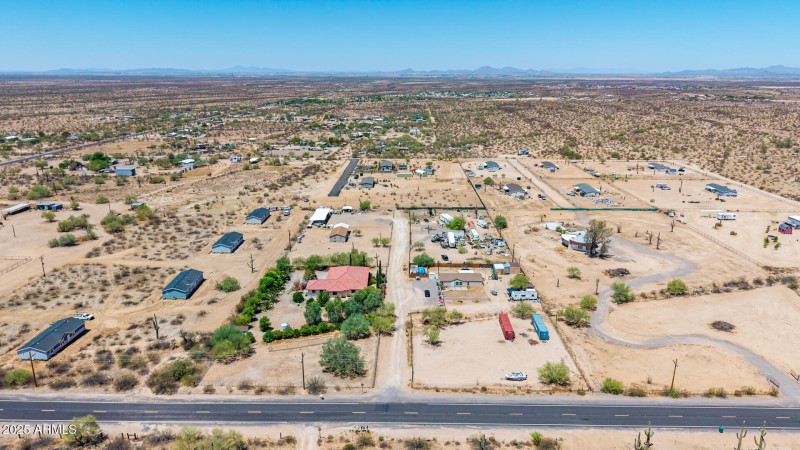 Cactus Wren Rd at the forefront