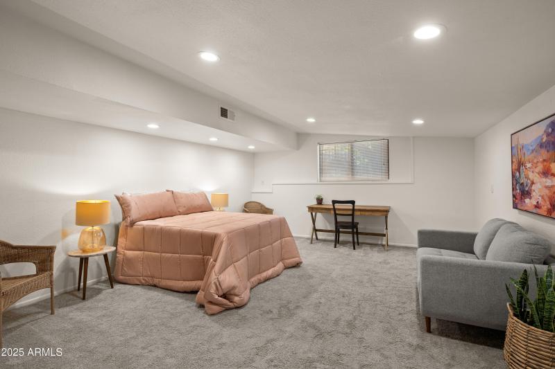 Bedroom or Hobby Space