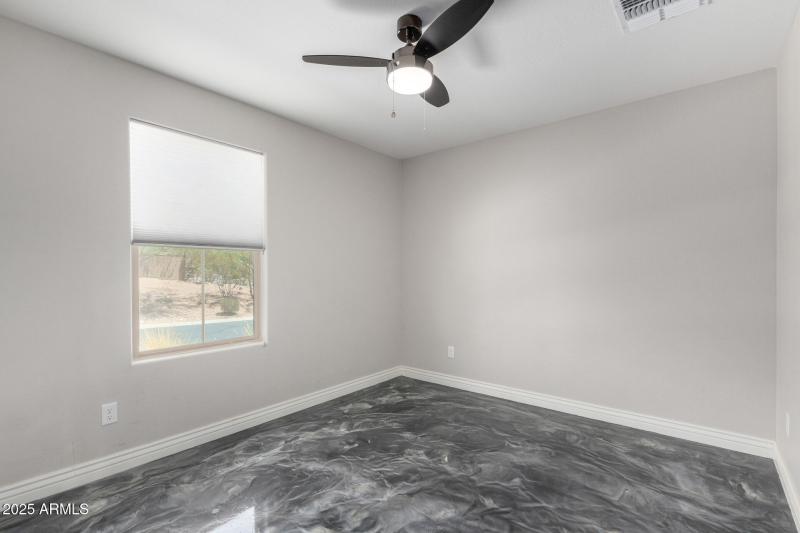 24 - El Buho Pequeno