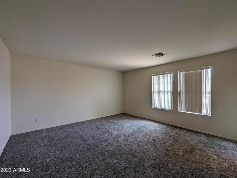 3215 W SAINT ANNE AVE