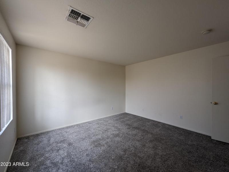 3215 W SAINT ANNE AVE