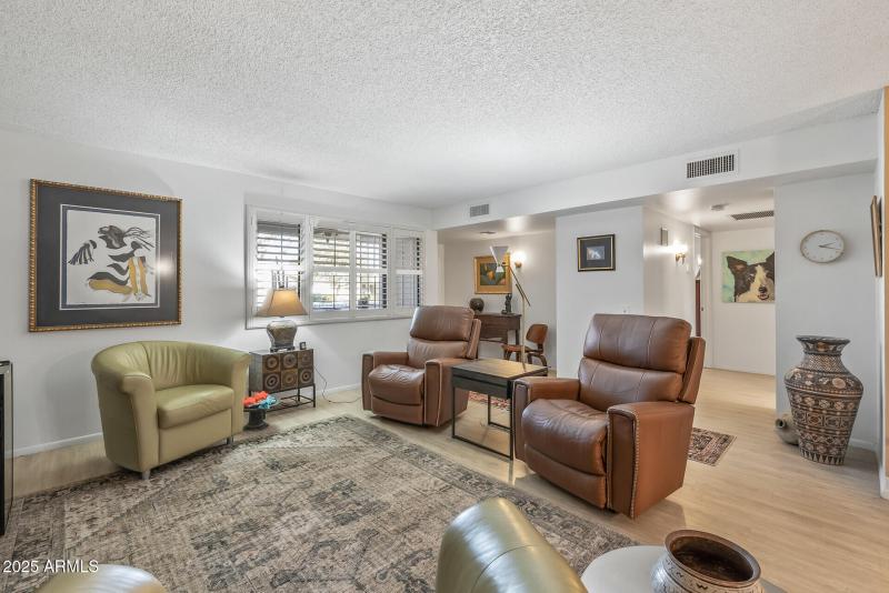 13_12719_W_Shadow_Hills13_mls