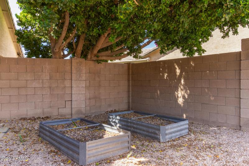 Side yard shaded Gardening Area