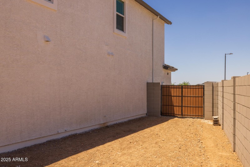 39)BACKYARD