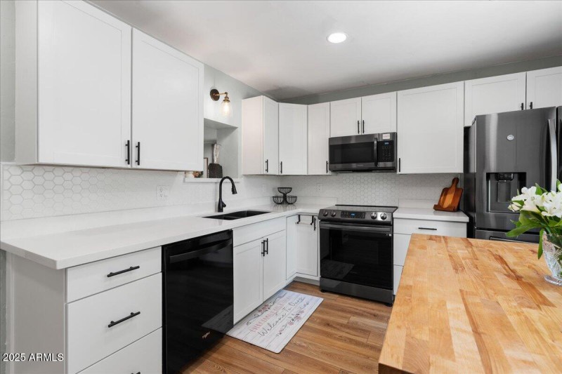 11-Kitchen