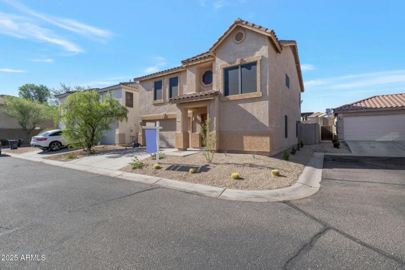 HOME IN POPULAR 85255 ZIPCODE