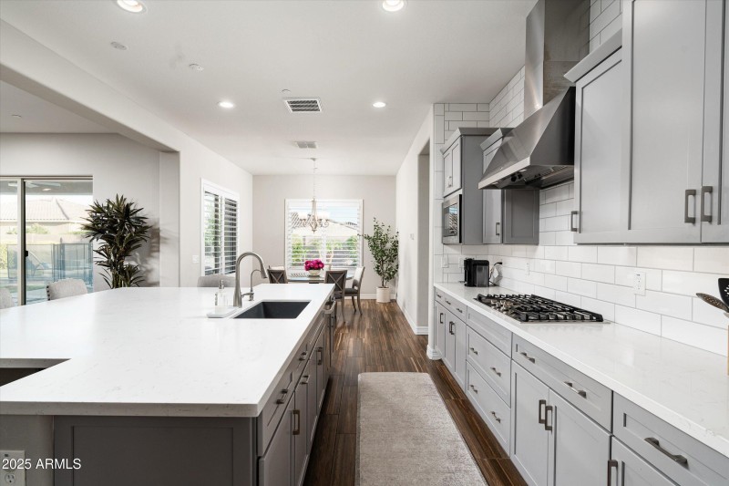 23-3727 E Fargo St (23 of 68)