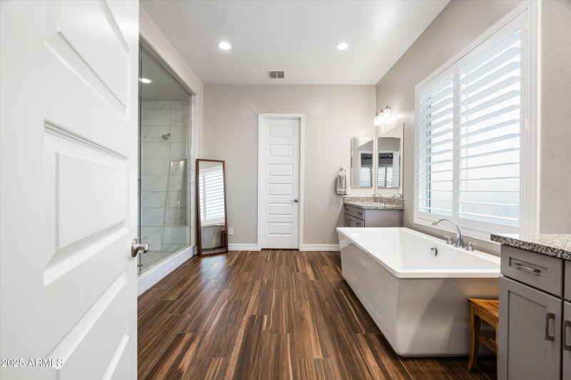 33-3727 E Fargo St (33 of 68)