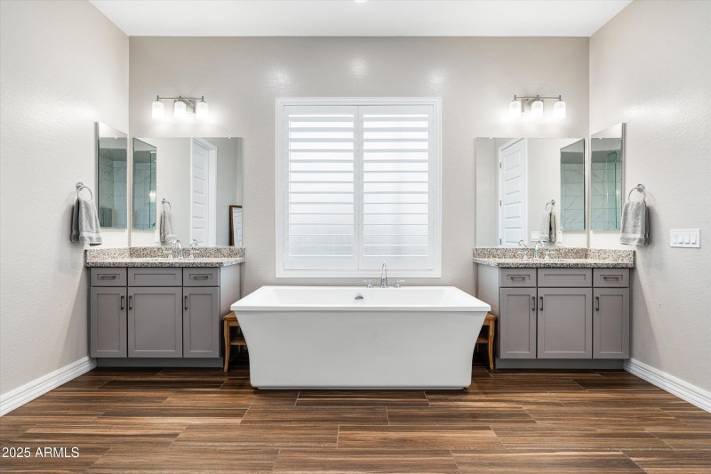 35-3727 E Fargo St (35 of 68)