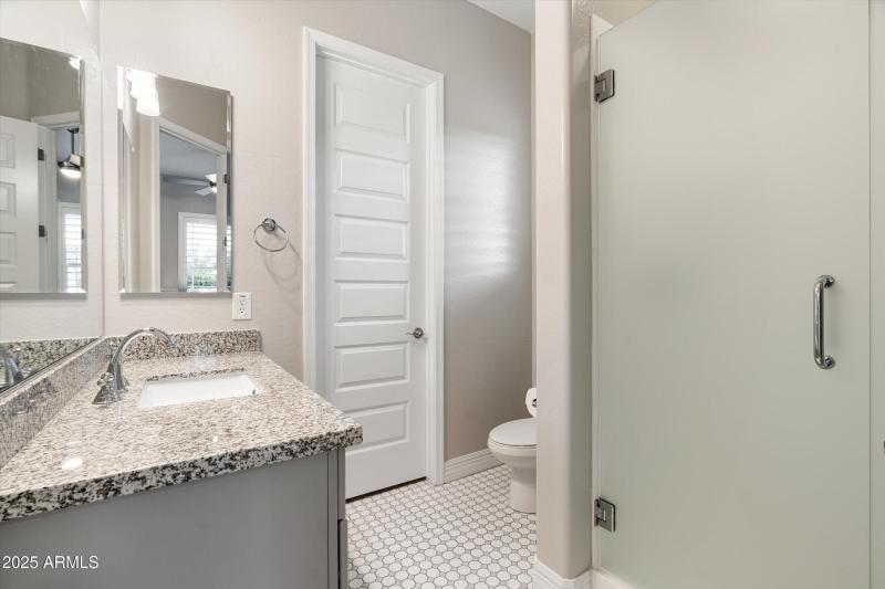 43-3727 E Fargo St (43 of 68)